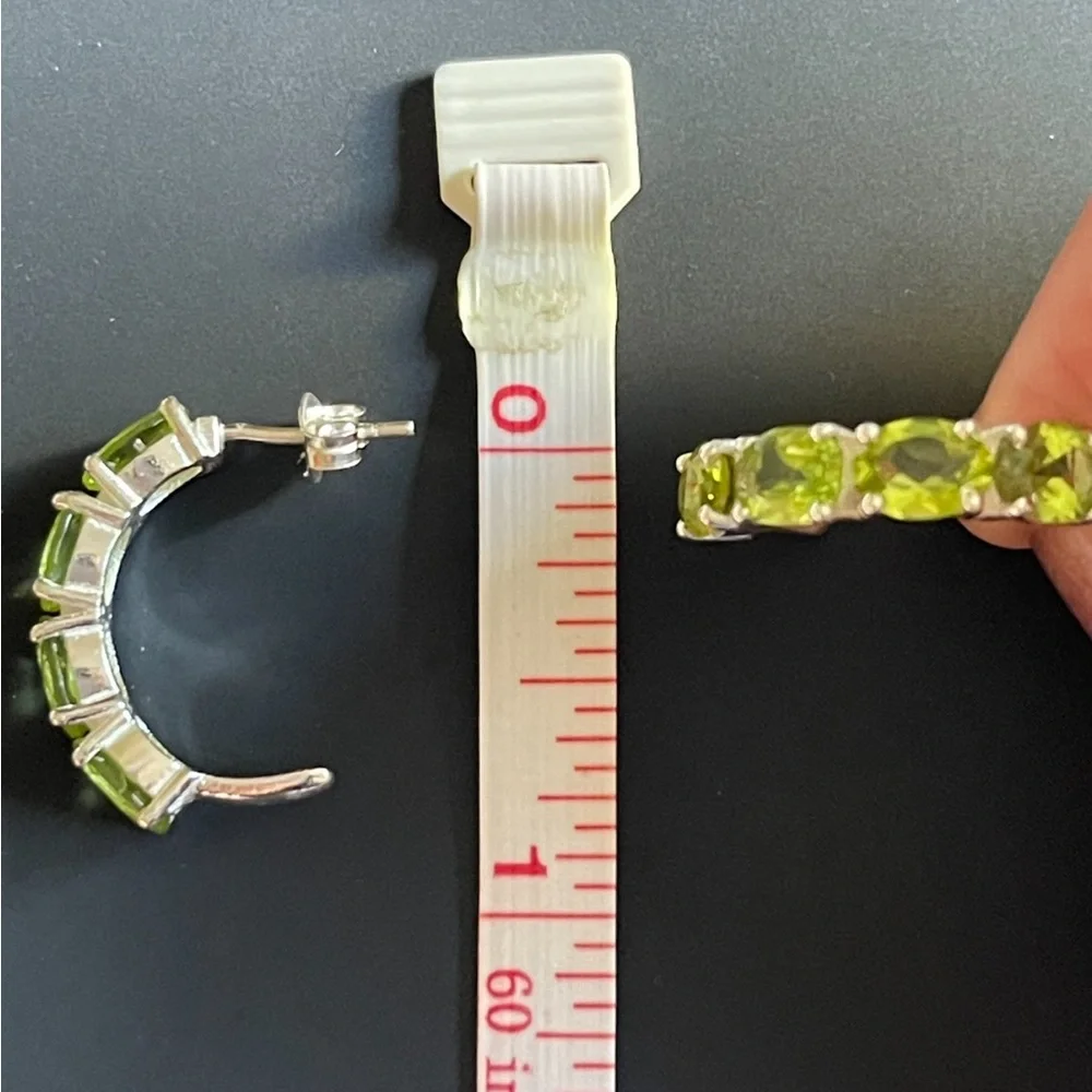🎉HP🎉New Peridot and Sterling Pierced Semi Hoop Earrings Intense Sparkle … - Picture 7 of 7